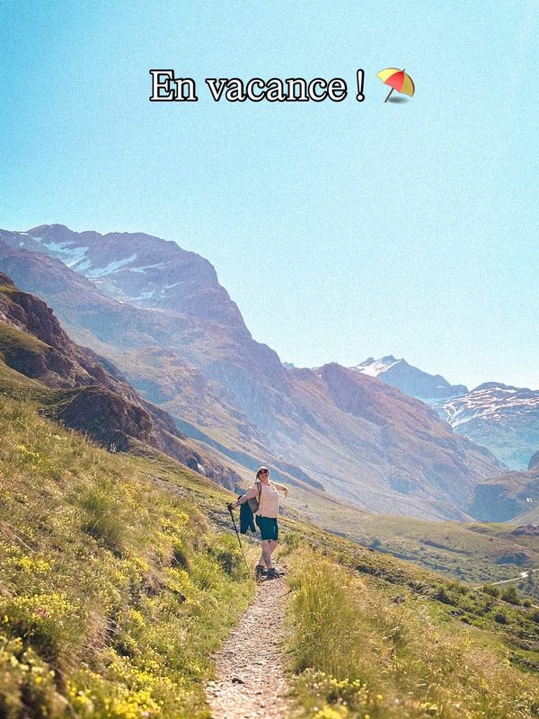 ⛱️ Les vacances sont arrivées !⛱️ Je serais en vacances du 10 juillet au 21 Juillet inclus ! Je serais de retour au shop mercredi 22 Juillet