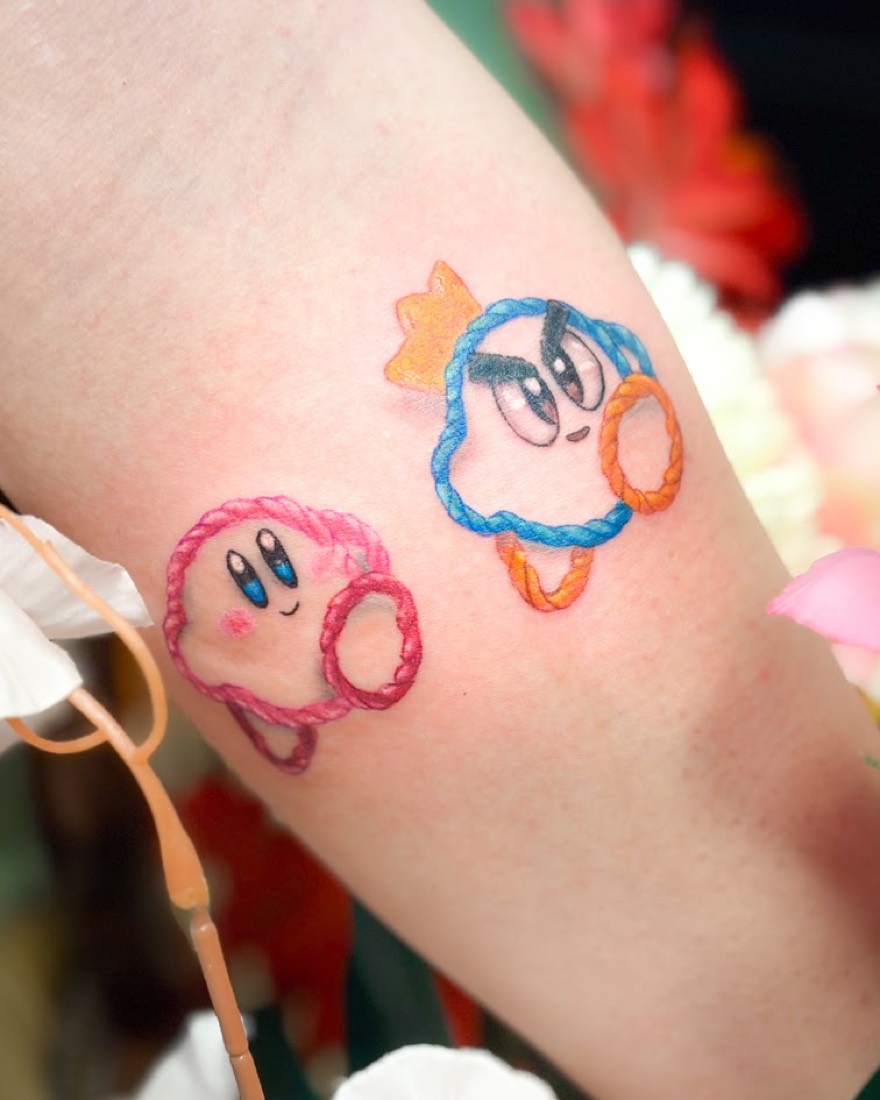 Tatouage Kirby en couleur par Erika, Phanpy Ink